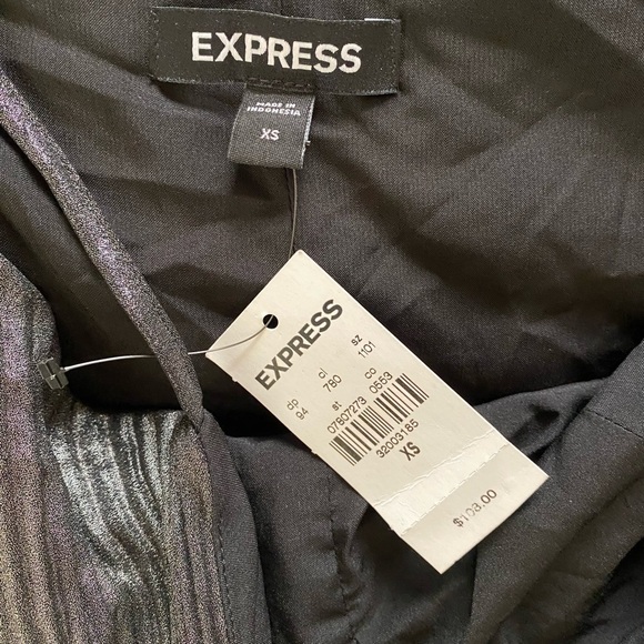 - NWT EXPRESS Metallic Pleated Dress size XS - Picture 6 of 10